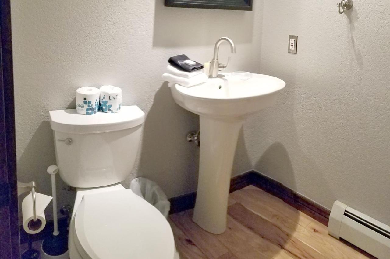 Pinecreek #E - 3 Bedroom - Pool And Hot Tub Access - Close To Town - Shuttle To Slopes Breckenridge Exterior foto