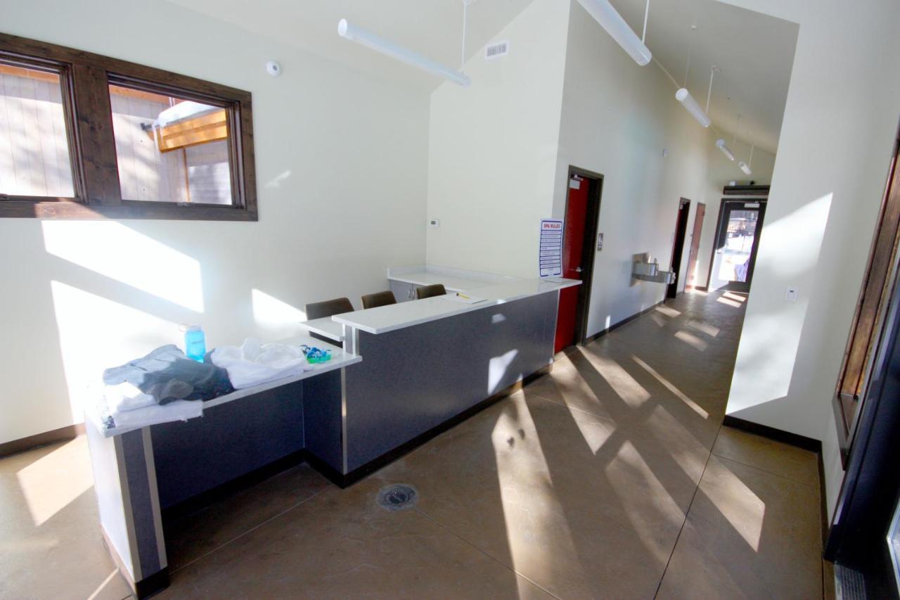 Pinecreek #E - 3 Bedroom - Pool And Hot Tub Access - Close To Town - Shuttle To Slopes Breckenridge Exterior foto