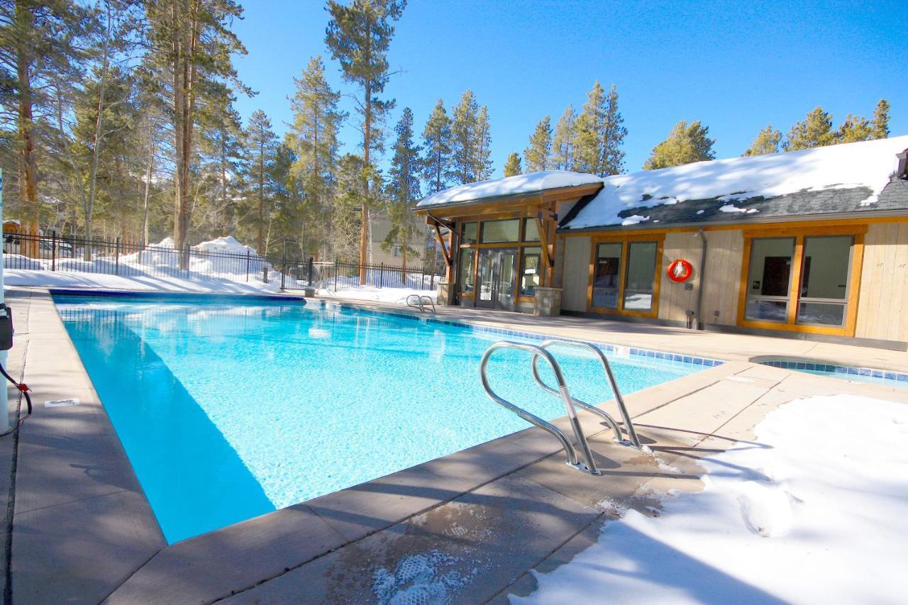 Pinecreek #E - 3 Bedroom - Pool And Hot Tub Access - Close To Town - Shuttle To Slopes Breckenridge Exterior foto